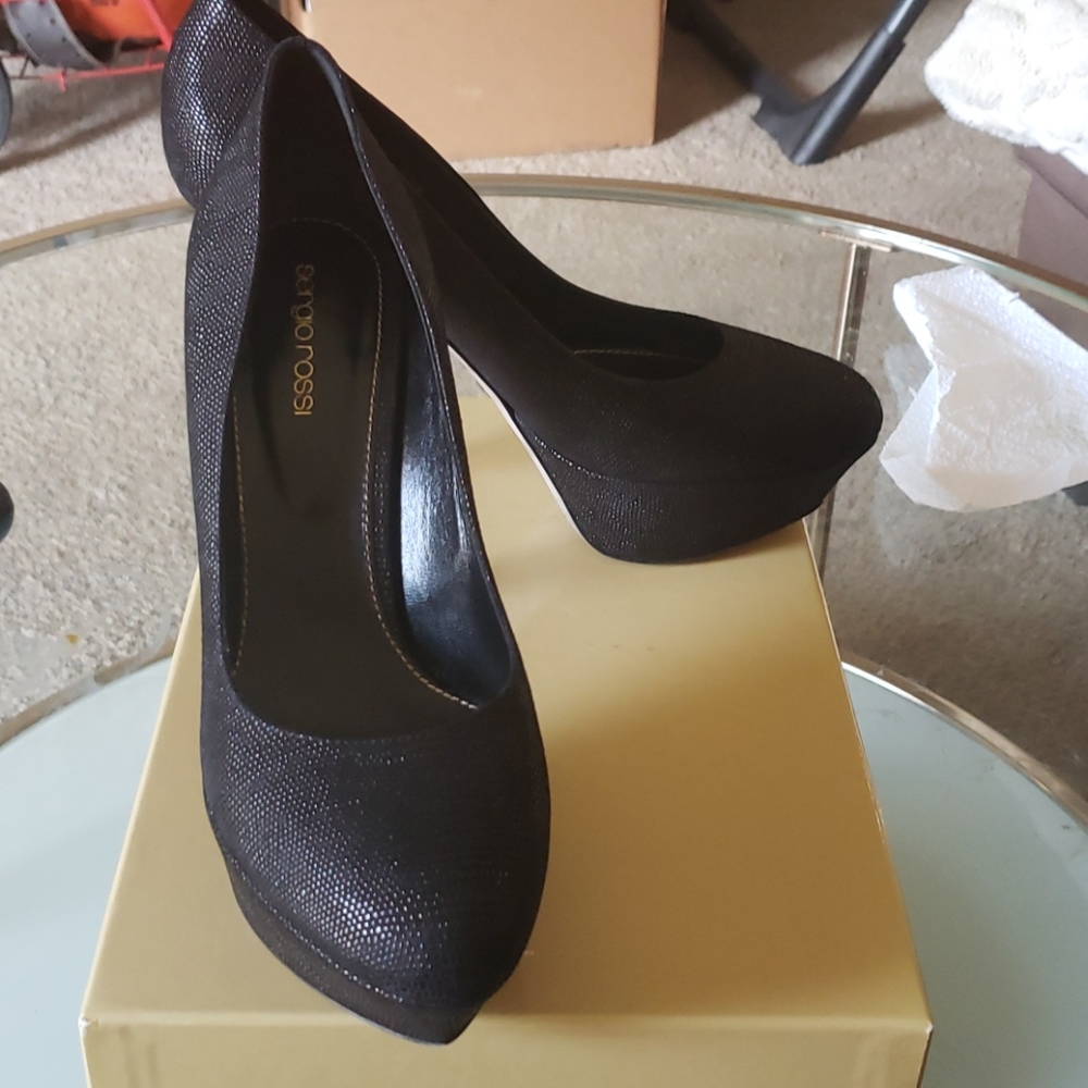 Sergio Rossi black platform  good condition